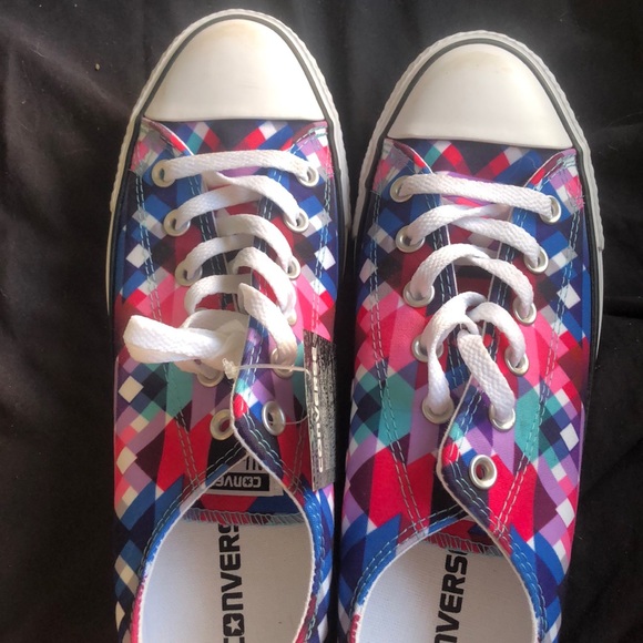 Plaid Converse shoes - Picture 1 of 2